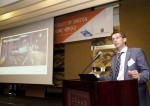 요아킴 닐슨 볼보트럭 인터내셔날 영업전략 본부장이 볼보트럭의 차세대 전기동력 기술에 대해 발표하고 있다