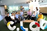 삼성전자가 사내벤처 육성 프로그램인 C랩(Creative Lab)의 3개 우수 과제의 스타트업 창업을 지원한다