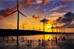 대만 가오메이 습지의 대만전력공사 풍력발전기