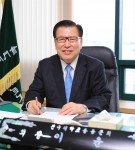 이윤보 총동문회장