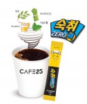 GS25가 술자리 많은 연말연시에 원두커피 카페25 신메뉴 해장커피를 출시했다