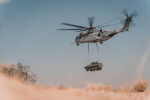수송 임무를 수행하는 CH-53K