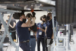 전기차 정비 특화 워크숍 EV 테크 랩(Tech Lab) 참가자들이 정비 실사례를 실습하고 있다