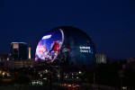 1월 8일 미국 라스베이거스의 랜드마크 스피어(Sphere)에서 공개된 ‘갤럭시 언팩’ 디지털 티징 영상