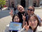 Youth Goodwill Guide members are providing tour guide services for Argentine tourists