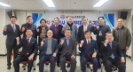 지난 3월 5일 남북청소년중앙연맹 25년사 편찬위원회 제1차 회의 참석자들이 기념 사진을 촬영하고 있다. 앞줄 왼쪽부터 김구회 대회장, 유호열 상임고문, 홍양호 편찬위원장, 심윤조