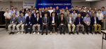6월 13일 서울 코엑스 마곡에서 열린 ‘UAM 인증전문가 기술위원회’에 참석한 위원들이 기념촬영을 하고 있다