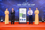 베트남 설계 IoT 칩 공개 행사에서 Nguyen Van Duoc 베트남공산당 중앙위원회 위원·시 위원회부위원장·호치민 인민위원회 위원장(왼쪽에서 세번째), Tran Kim Chu