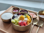 라한호텔 전주에서 지역 대표 음식인 전주비빔밥을 재해석해 개발한 ‘전주 비빔빙수’