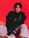 DCT Project의 첫 음원 ‘심장을 봤어’ 보컬로 참여한 가수 유정석. 히트곡 ‘질풍가도’와는 색다른 매력을 이번 음원에서 선보인다