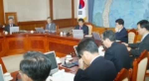노 대통령, “국무회의 당분간 현행대로 참석”