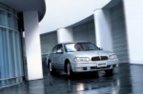 르노삼성자동차,  ‘2005 SM5’ 출시