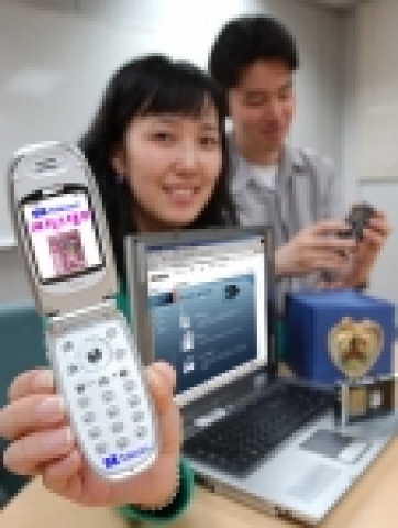 매직 스탬프는 고객이 신용카드 가맹점에서 모네타 칩 카드로 결제하면 바로 스탬프가 찍히는 방식으로 제공되며, 노트북과 MP3, 세탁기 등 다양한 경품도 제공된다.