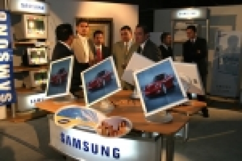 삼성전자, ‘2004 삼성 멕시코 디지털 로드쇼’ 로 멕시코 시장 공략
