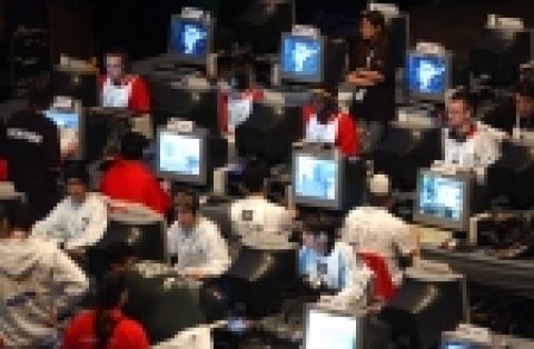 WCG2004 `열전' 돌입
