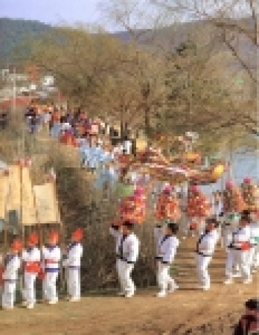 은산별신제(꽃받기행렬 장면).