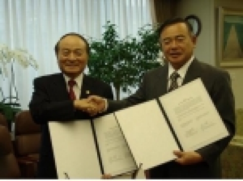 오명 부총리, 일본과 핵융합연구협력 합의