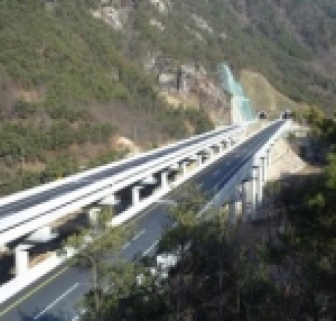 충주-상주간 고속도로 81.4km 15일 개통