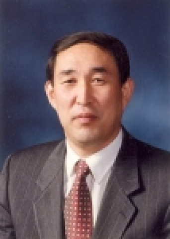 현동석(玄東石, 55세)