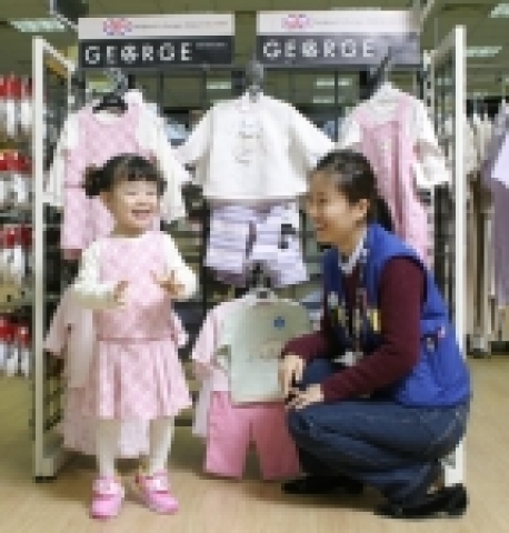 월마트, 할인점 유아복 매출 지속적으로 성장