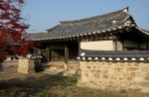 중사랑채 전경