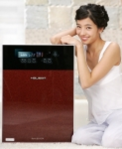 집진, 탈취는 물론 각종 오염원별 전문필터를 채용하여 웰빙기능을 더욱 강화한 05년 하우젠 공기청정기
