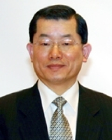 문국현 사람입국신경쟁력특별위원회 위원장 사진
 
