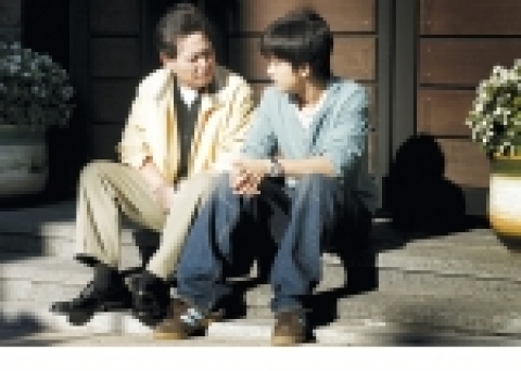개그계 최고의 인기를 구가하며 화제를 몰고 다니는 ‘컬투’의 정찬우, 김태균과 ‘리마리오’ 이상훈, 인기가수 박혜경이 영화 '제니, 주노'의 응원단을 자청하고 나