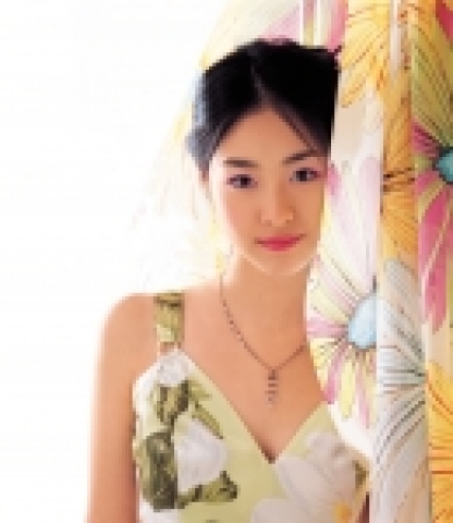 봄을 유혹하는 ‘엔시아 컬러 플라워 내추럴 메이크업’  20품목 출시