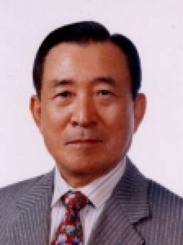 한국섬유산업연합회는 2005년도 제1차 이사회 및 정기총회를 개최하고 제10대 섬산련 회장에 경세호 사장을 만장일치로 선임하였으며, 지난 6년간 회장으로 재임해온 박성철 회장을 명예회장으로 추대하였다.