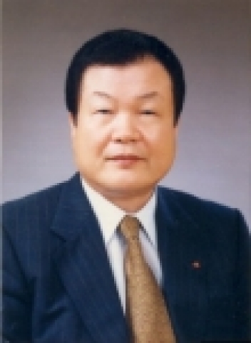 동양화재 사장 정건섭 (鄭健燮)
