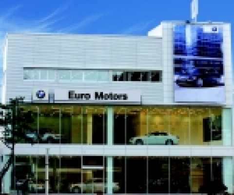 BMW 그룹 코리아(대표이사 김효준)는 경남지역 BMW 공식딜러인 유로모터스 마산전시장을 최근 신규 확장 오픈했다고 밝혔다.