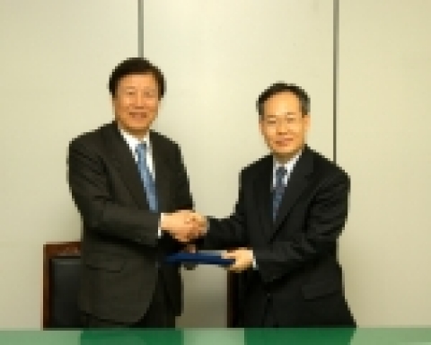 조달청은 3월 22일(화) 한국발명진흥회(이하 발명진흥회)와 특허상품의 전자카탈로그 제작과 공공시장 판로를 지원하는 상호 업무협력 약정을 체결하였다.
