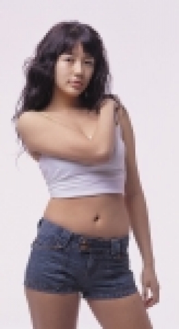 베이비복스 윤은혜가 3월 21일(월) 오후 4시에 청담동 원스인어블루문에서 열린 세계적인 바디슬리밍센터 마리프랑스 바디라인의 모델 론칭 행사에서 성숙한 여인으로 변신한 모습을 뽐냈다. 사진은 관리 전 모습