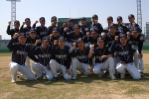 한일장신대학교(총장 정장복·鄭長福) 야구부(감독 최영상)가 2005 춘계대학야구리그전에서 첫승을 올렸다.
