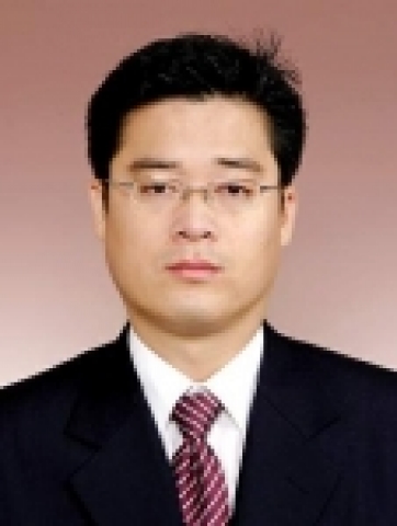 ETRI(한국전자통신연구원, www.etri.re.kr, 원장 임주환) 기술이전본부(ITEC) 기술평가팀의 김서균 선임연구원(사진)이 백상경제대상 최우수상에 선정됐다.