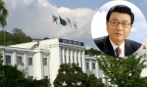 강원도청(원내는 김진선 강원도 지사)