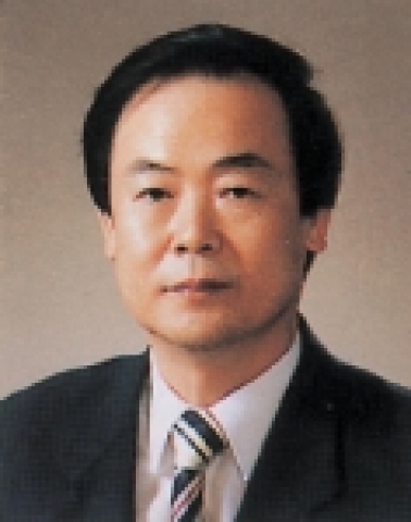 채규열 조선대 교육대학원장(사범대학 음악교육과)이 최근 열린 2005년도 전국교육대학원장협의회에서 부회장에 선임되었다.
