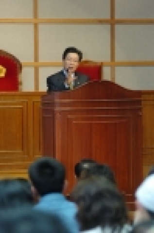 조선대학교(총장 김주훈)는 지병문 의원 초청강연회를 3월 31일 오후 4시 30분 법과대학 모의법정에서 개최했다. 