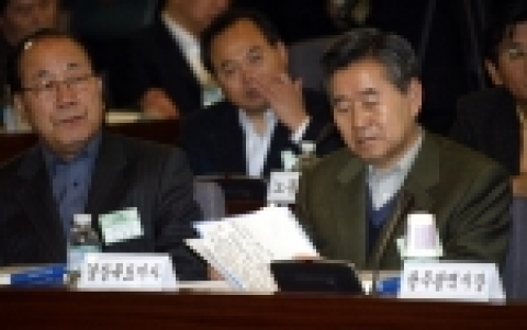 경상북도 이의근 도지사는 오는 4월2일 정부중앙청사에서 전체 국무위원, 청장, 시‧도지사, 교육감 등이 참석한 가운데 대통령이 주재하는 제2차 정부혁신추진토론회에서 전국