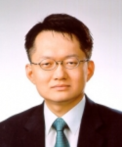 신약개발 바이오벤처인 카이로제닉스(대표 김경수, www.chirogenix.com)는 자사 대표인 김경수 박사(41)가 의약화학분야의 업적을 인정받아 세계 최고 권위의 인명정보기관