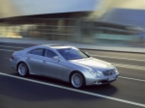 메르세데스-벤츠의 새로운 야심작인 CLS 350