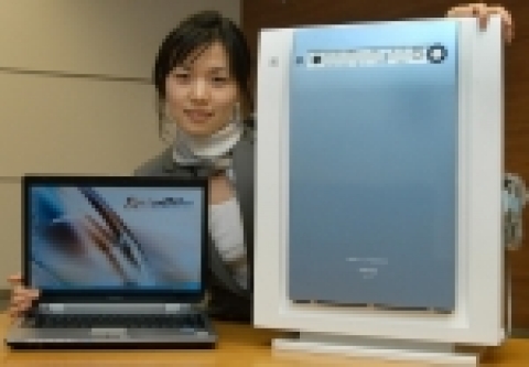 도시바코리아(대표 차인덕 www.toshiba.co.kr)는 황사가 기승을 부리는 봄날을 맞아 새틀라이트M30을 구매하면 도시바 공기청정기를 증정하는 “도시바 봄바람 선물바람 페스티벌’을 갖는다고 13일 밝혔다.