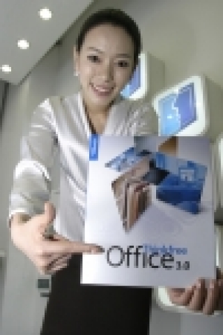 한글과컴퓨터(사장 백종진 www.haansoft.com, 이하 한컴)가 13일 해외에 출시할 사무용 SW‘Thinkfree Office 3.0’의 사전공개 행사를 가져 관심을 끌고 있다.