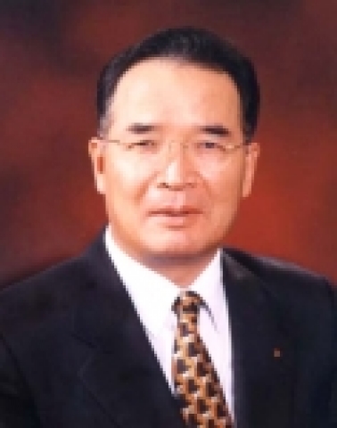 배영식(裵英植) 신용보증기금 이사장은 15일(금) 오후 2시서울 마포 공덕동 본부 회의실에서 임원 및 각 지역본부장, 채권관리본부장, 본부 주요 부서장 등이 참석한 가운데 중소기업