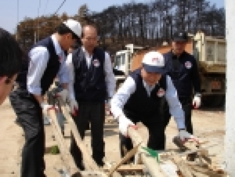 한국전력(사장 韓埈皓)은 지난 4월4일 발생한 강원도 양양지역 산불확산 방지 및 피해 복구를 위한 종합적인 지원을 하고 있다. 