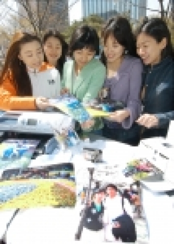 한국HP는 오늘 4월15일부터 4월17일까지 3일간 한국HP 여의도 사옥앞에서 무료 사진 출력 서비스를 진행한다.