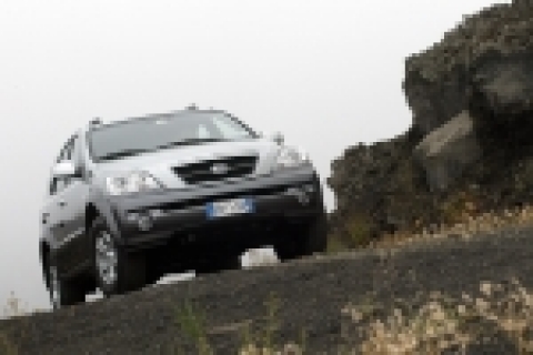 In the UK’s annual JD Power & Associates Customer Satisfaction Index survey, the Kia Sorento has scored a clear class victory with a triple achievement -- best 4x4, only 4x4 with a ‘5-Star’ rating and 7th overall.