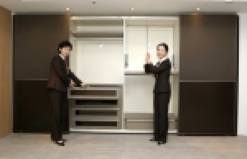 웅진코웨이개발의 토탈리빙브랜드 뷔셀(www.bussel.co.kr)이 지난 10월 주방가구 출시에 이어 총 14종의 붙박이장을 내놓았다.