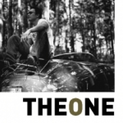 일본에서 발매된 <The One> 앨범 표지